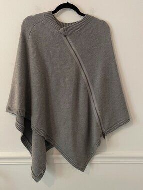 Lululemon Sweater On The Go Poncho Women's One Size Merino Wool Asymmetric Zip
